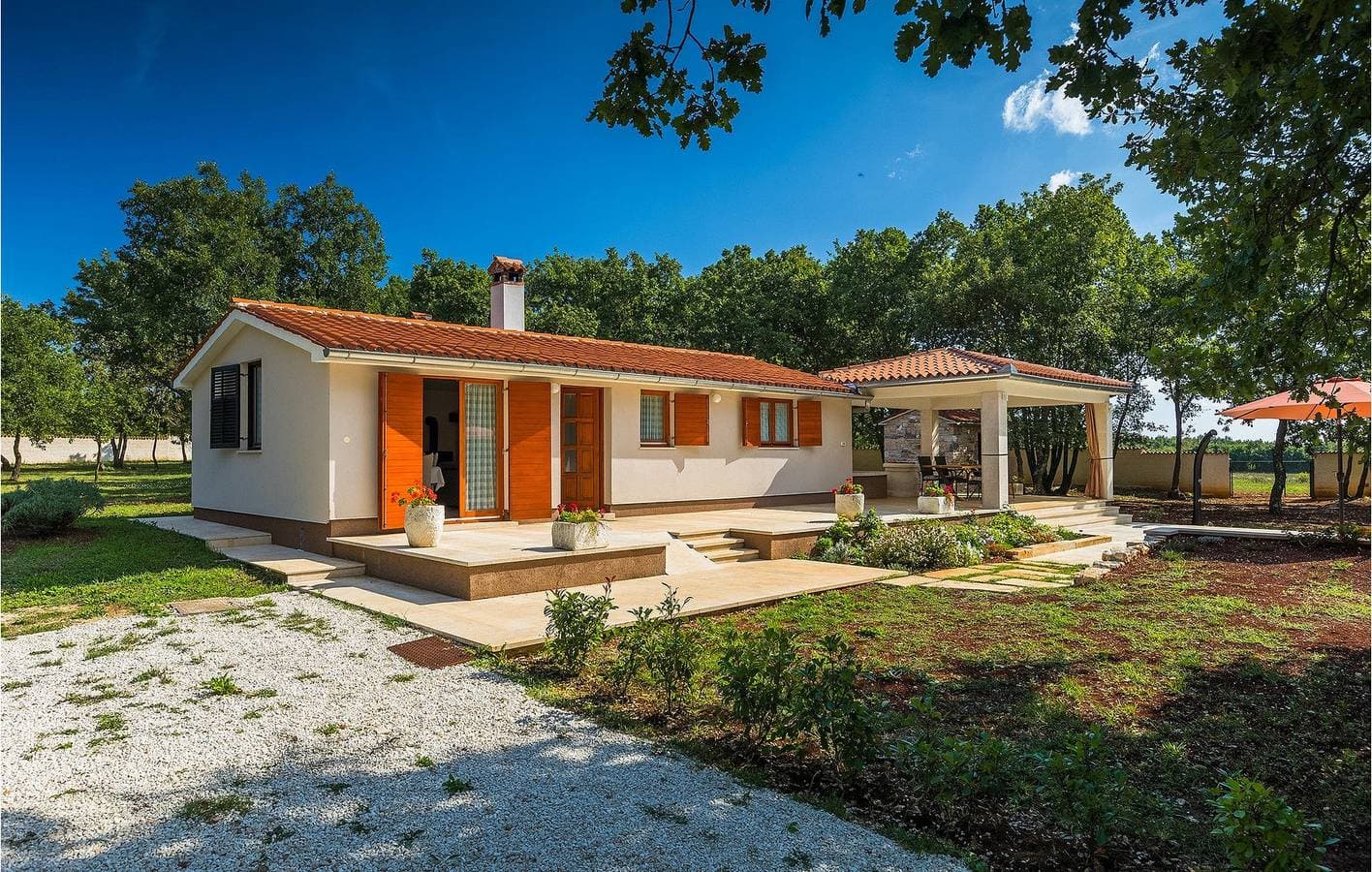 Charmantes Apartment mit einem Schlafzimmer, Pool, Klimaanlage und WLAN 1