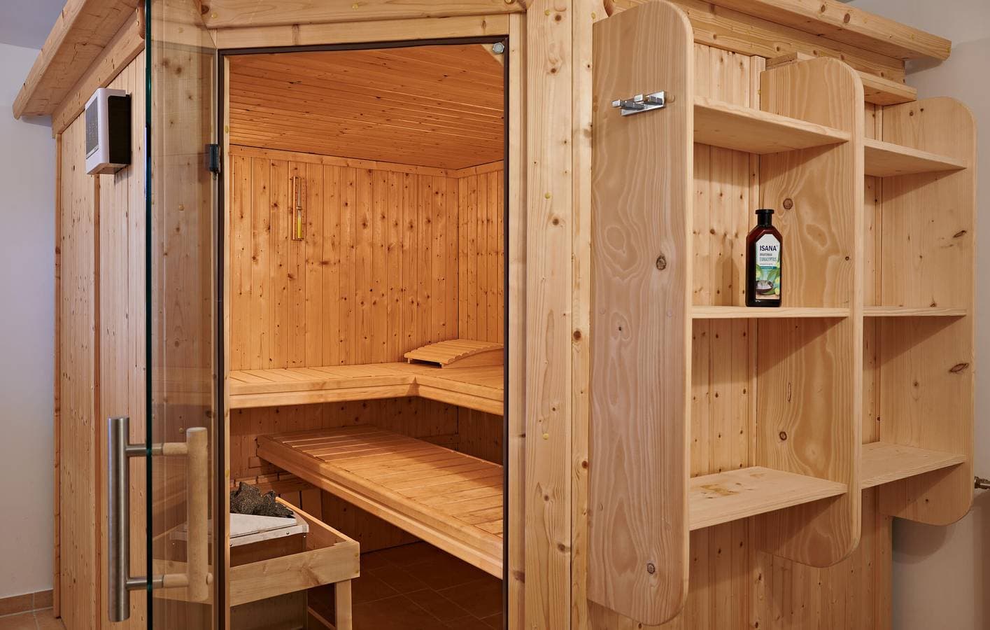 Foto 8 von 19: Gemütliche Wohnung mit TV, Terrasse, Parkplatz, Küche und Internet