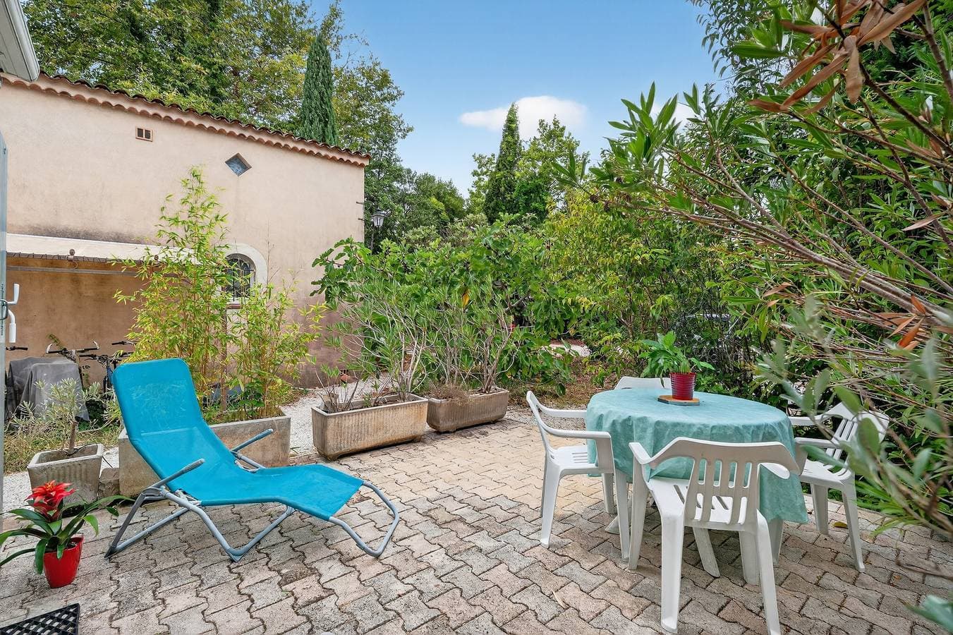 Foto 2 von 20: Var Hyères Studio am Meer mit Gemeinschaftsgarten, Balkon und Klimaanlage