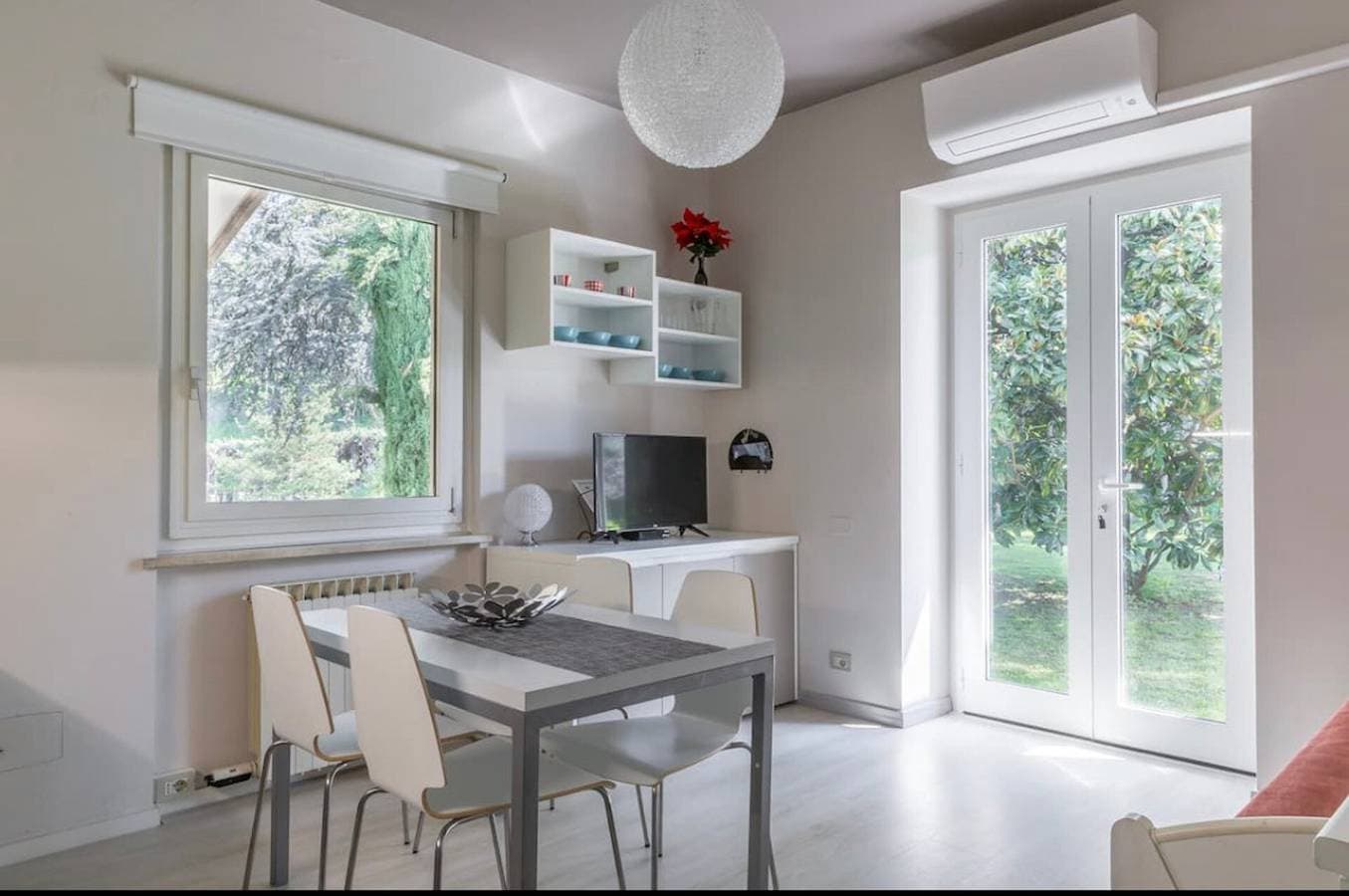 Foto 2 von 16: Ferienwohnung Trilocale Colline di Bardolino mit WLAN, Klimaanlage und Garten