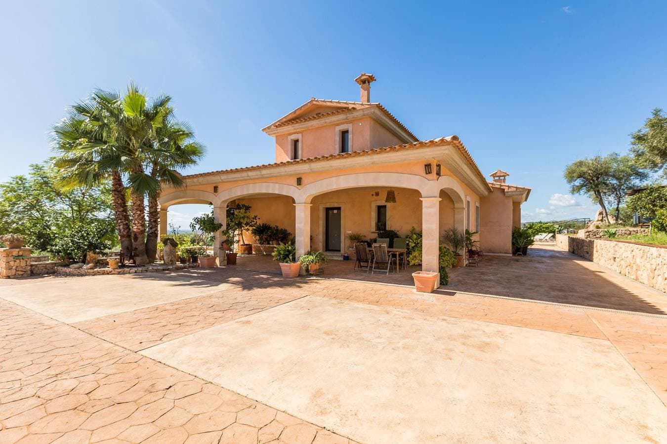 Foto 9 von 40: Villa für 8 Personen mit Pool
