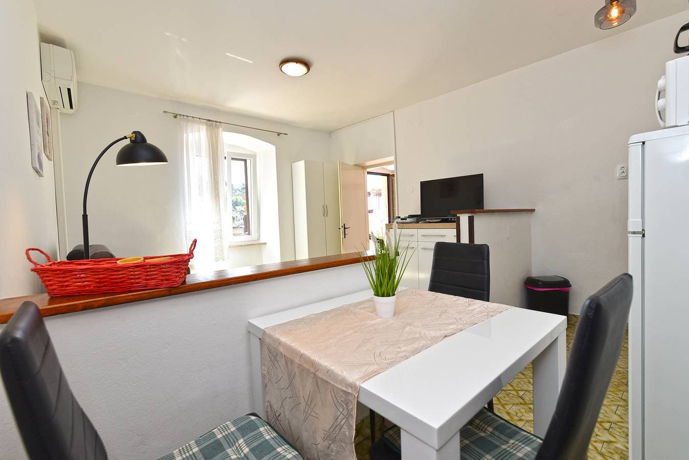 Foto 13 von 22: Ferienwohnung für 4 Personen mit Terrasse