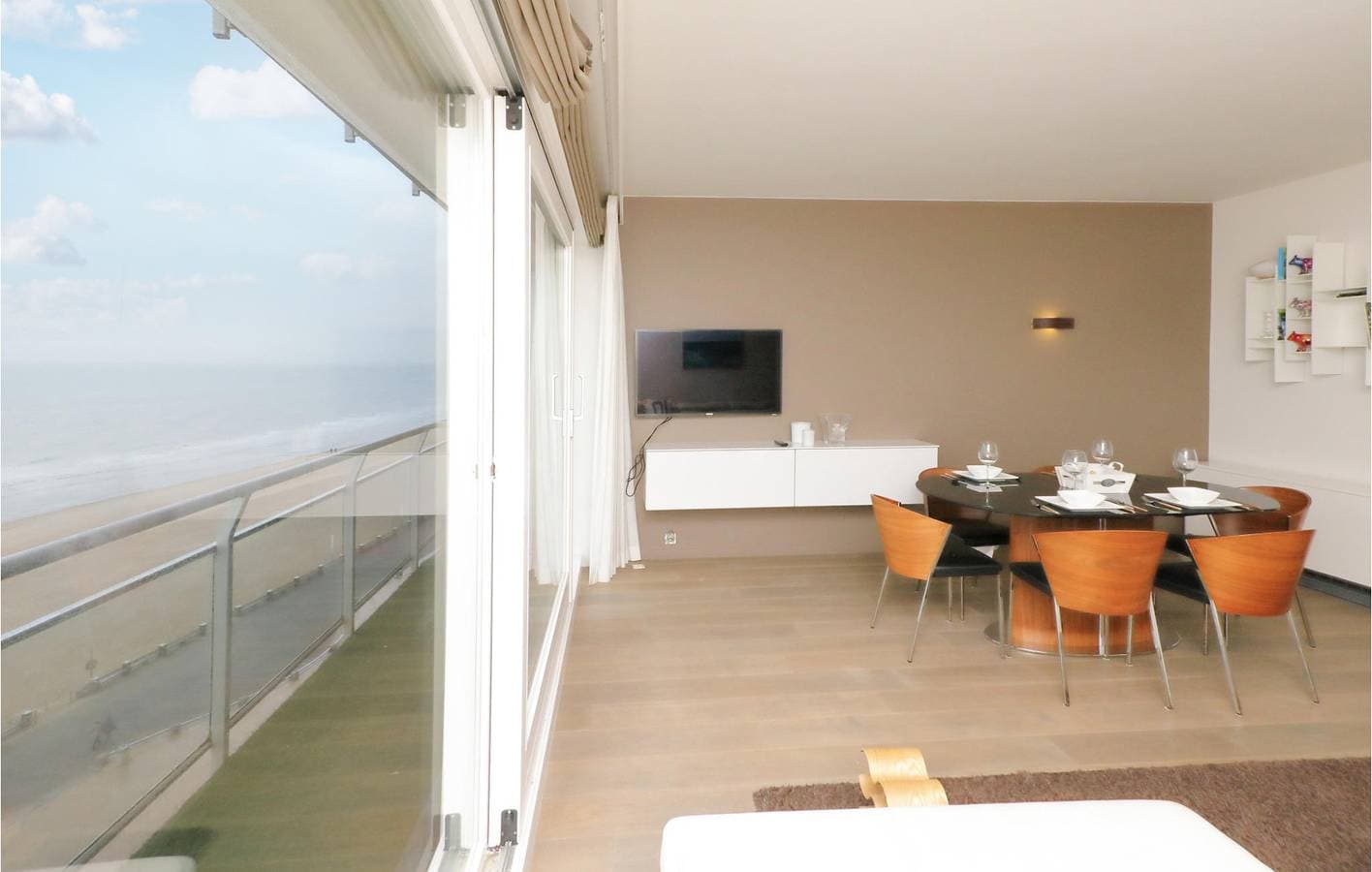 Foto 10 von 27: Ferienwohnung für 4 Personen mit Terrasse