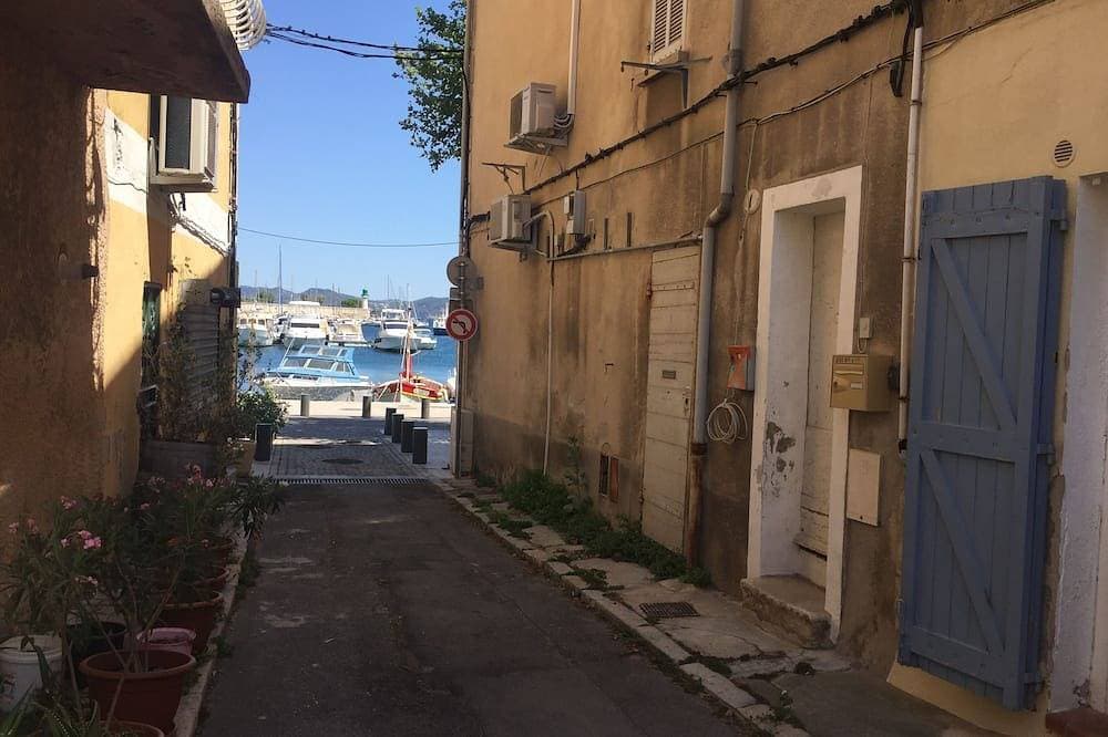 Foto 5 von 17: Großes Studio am Hafen von La Ciotat