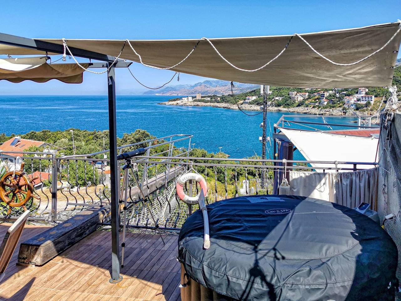 Foto 10 von 55: Gemütliche Wohnung mit Meerblick vom Balkon aus