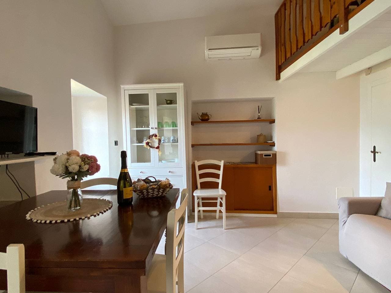 Foto 4 von 36: Ferienhaus am Lago di Iseo mit Terrasse