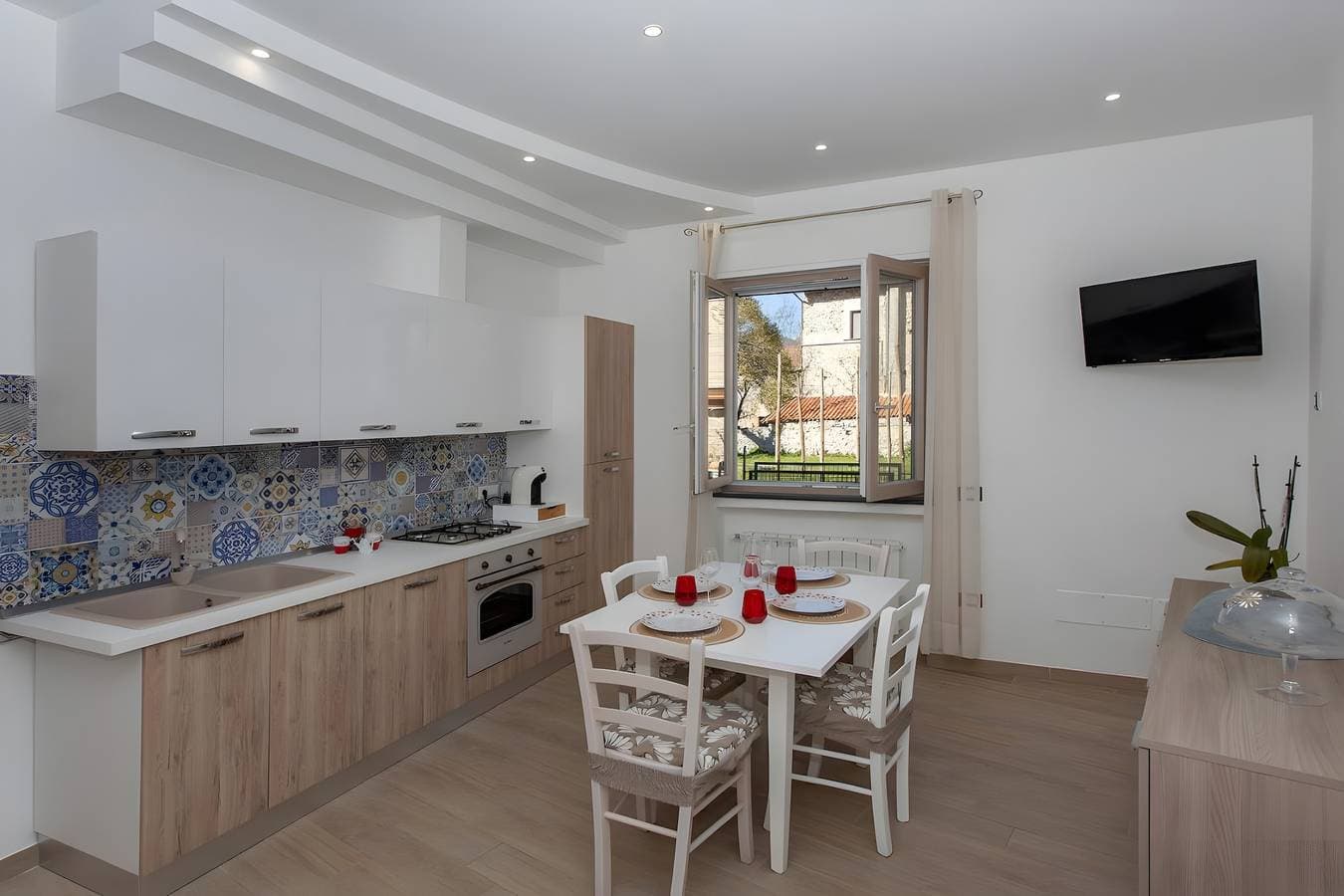 Foto 3 von 17: Ferienhaus 'La Via Delle Stelle' mit Bergblick, Wi-Fi und Klimaanlage