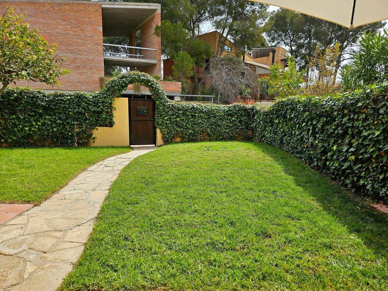 Foto 11 von 41: One-Bedroom House with Private Garden