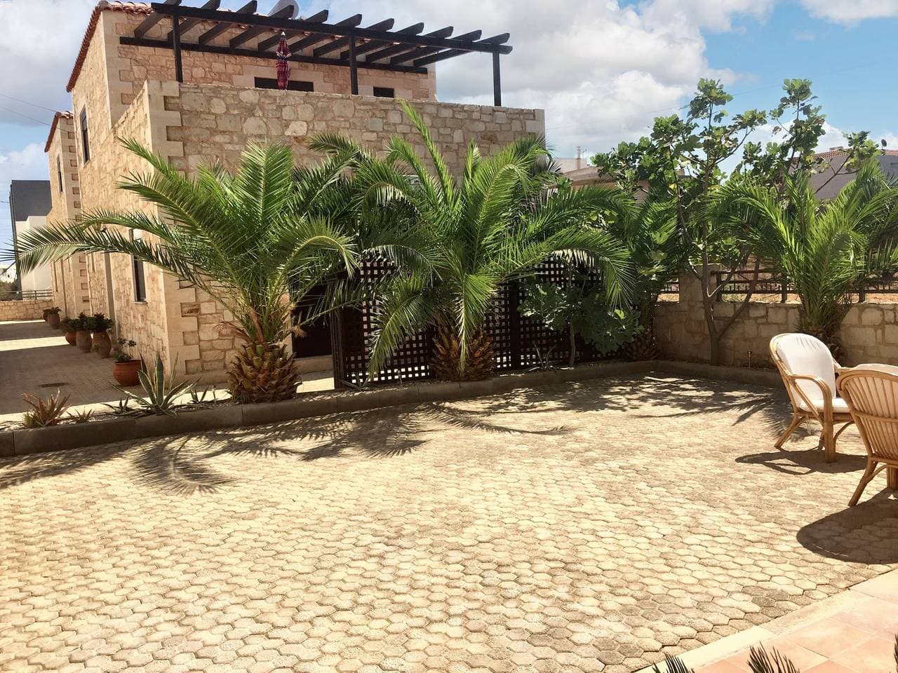 Foto 2 von 35: Charmantes Haus in Chersonissos mit Bergblick