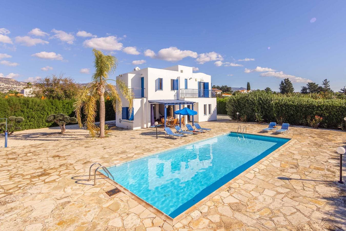 Villa 1