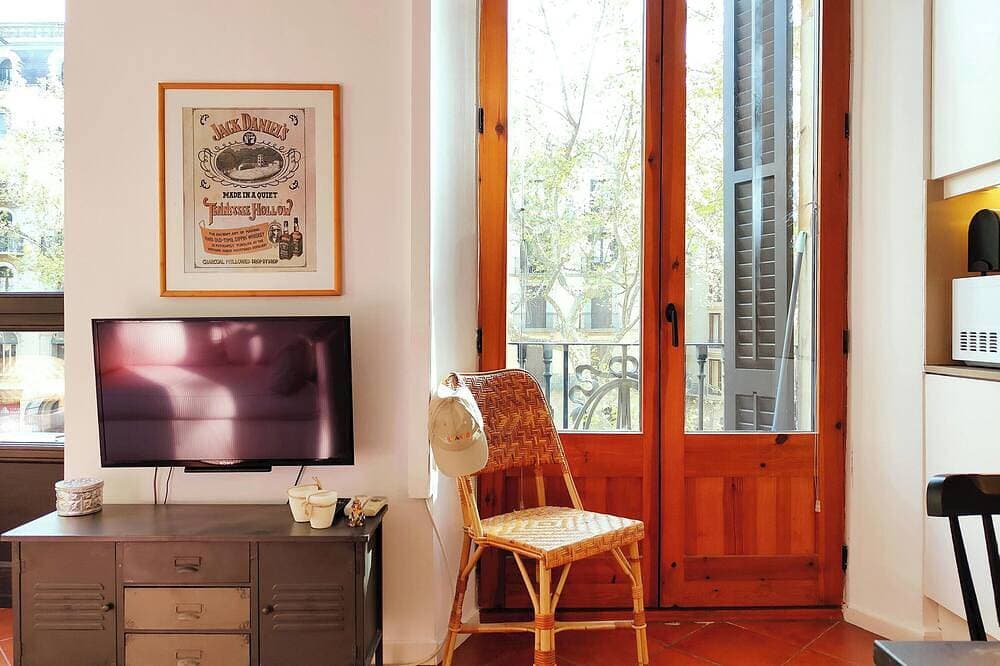 Foto 13 von 30: Bright 1-Bed Apartment on La Rambla, Barcelona. Rj