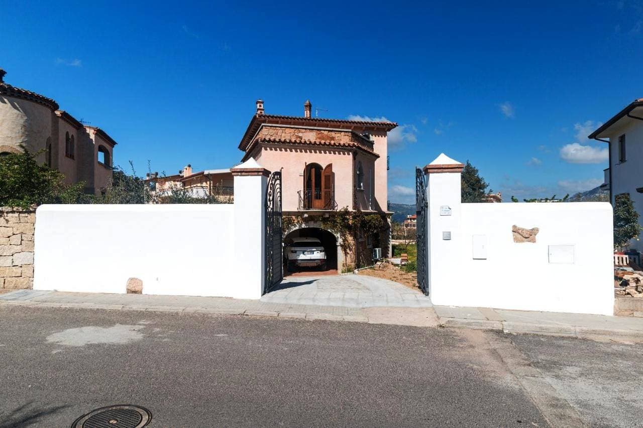 Foto 5 von 5: Three-Bedroom Villa