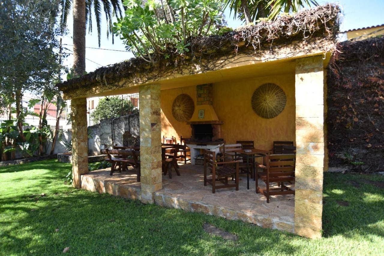 Foto 10 von 91: Three-Bedroom House