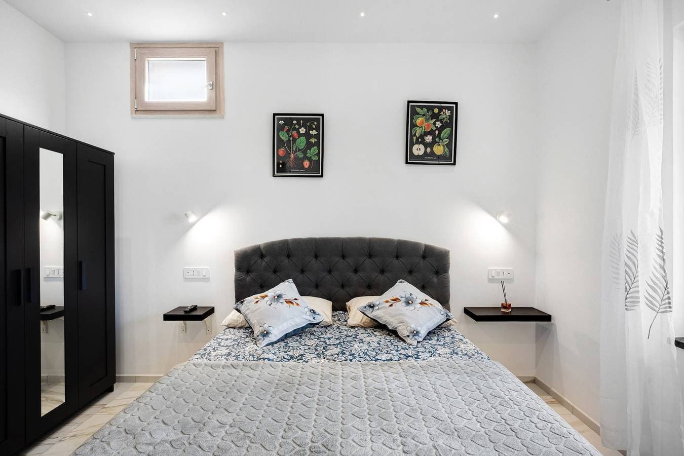 Foto 5 von 20: Zimmer Mare mit privatem Bad und Bergblick