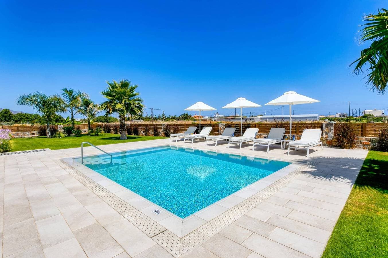 Foto 2 von 36: Villa für 6 Personen mit Garten