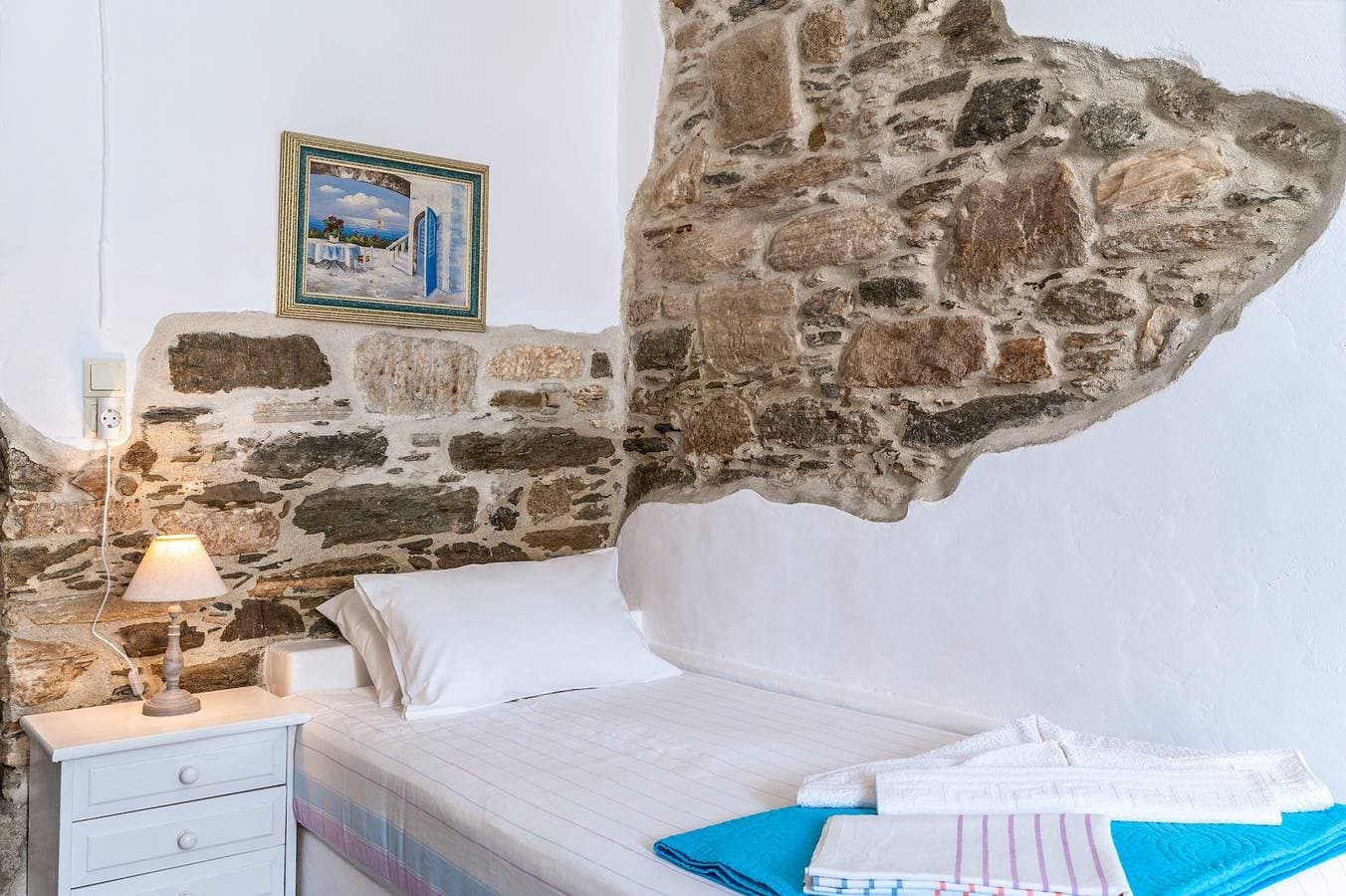 Foto 6 von 20: Ferienhaus 'Apano Vrysi Tinos 3' mit Gemeinschaftsterrasse, WLAN und Klimaanlage