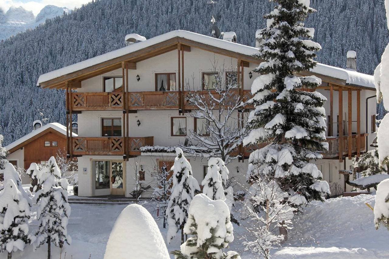 Foto 4 von 21: Superior One-Bedroom Apartment with Balcony and Mountain View