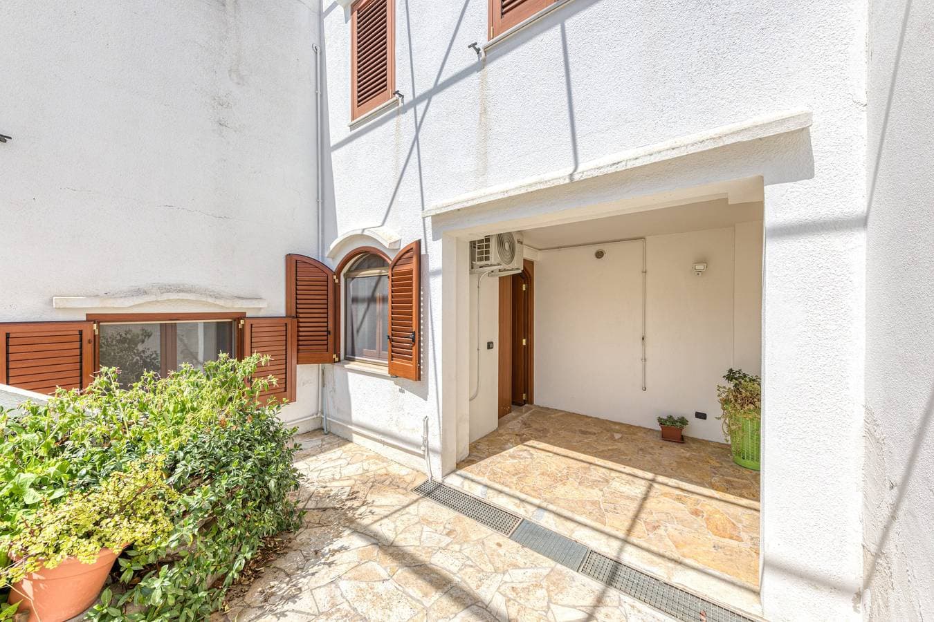 Foto 3 von 22: Ferienwohnung „Casa di Marika“ mit privater Terrasse und Klimaanlage