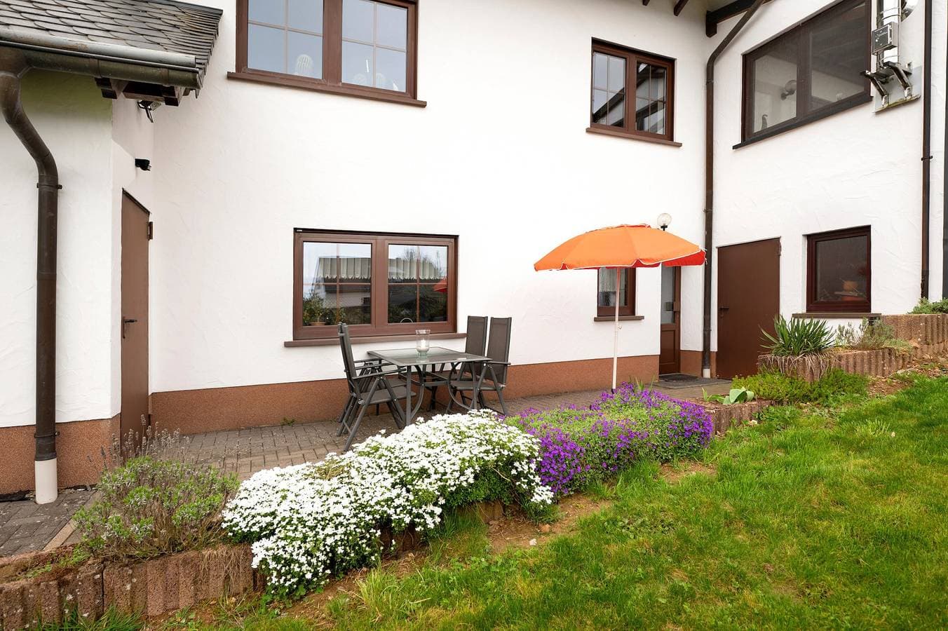 Foto 2 von 22: Ferienwohnung 'Am Tivoli' mit privater Terrasse, privatem Garten und WLAN