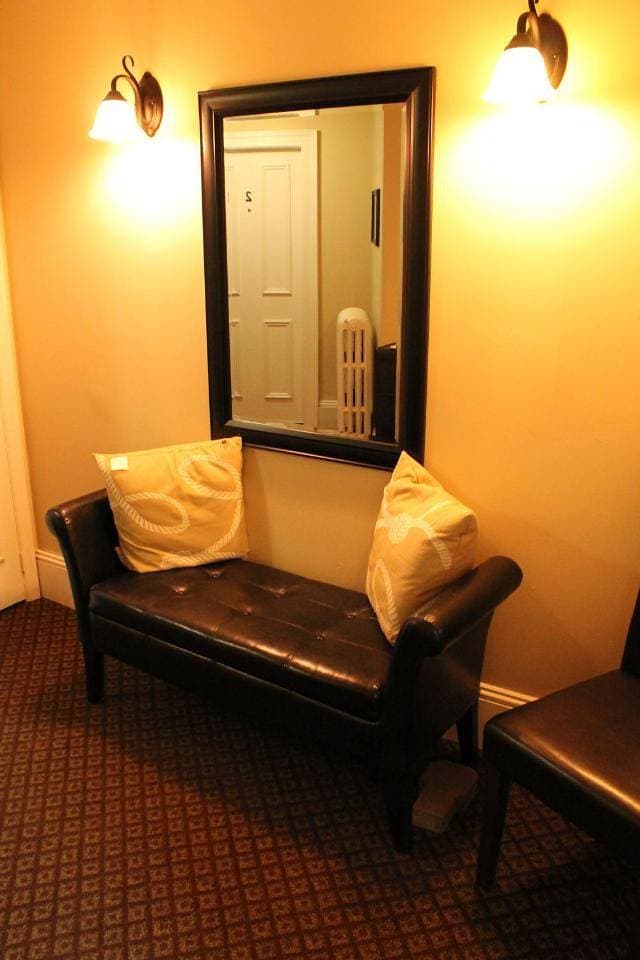 Foto 9 von 16: Double Room with Shared Bathroom