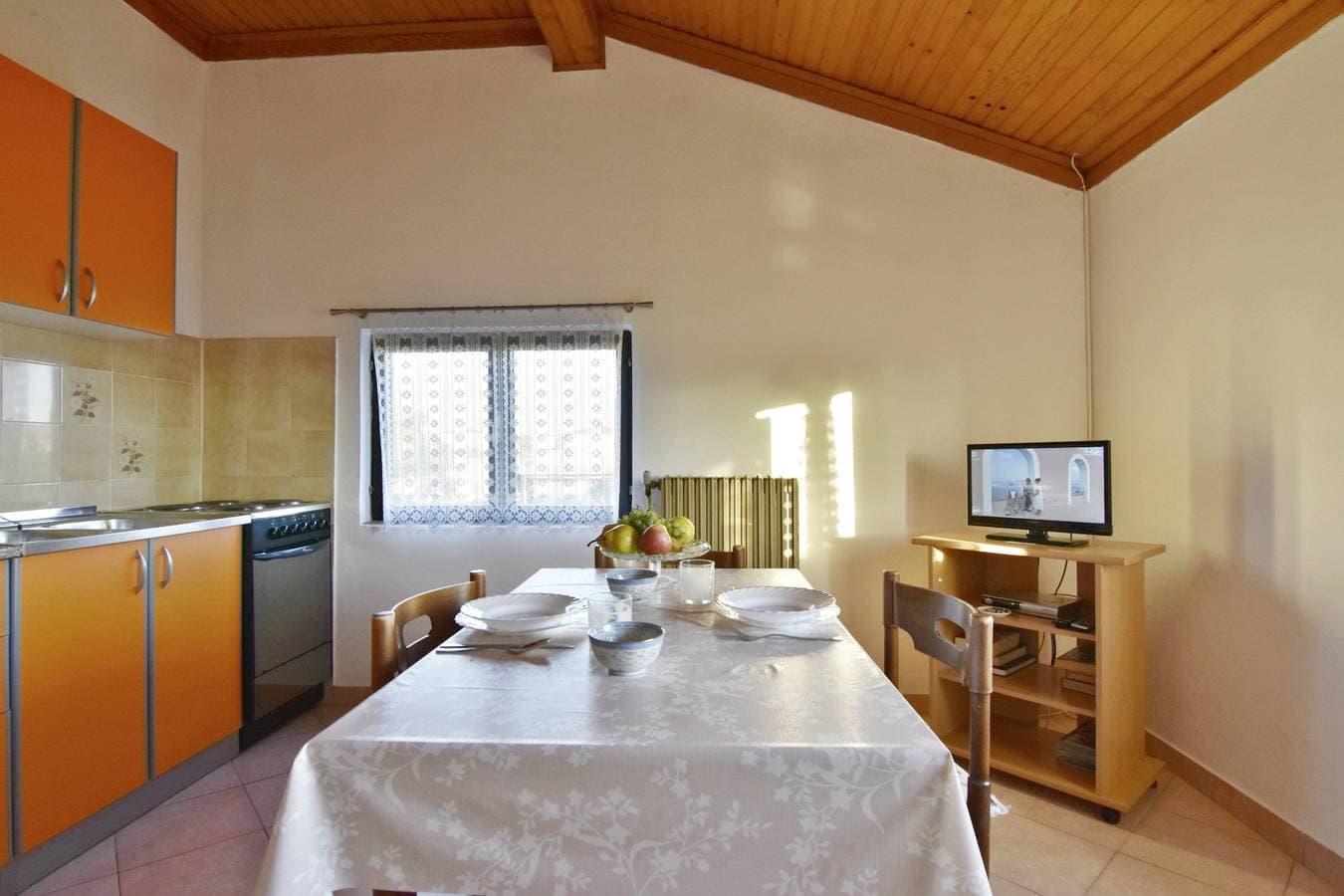 Foto 6 von 39: Charmante Wohnung in Zambratija mit Meerblick