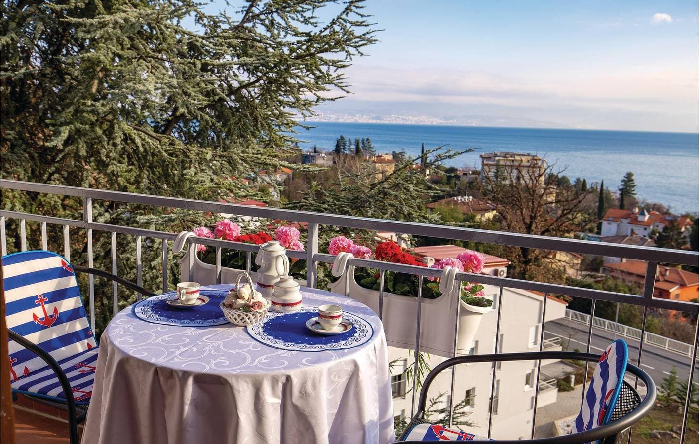 Foto 6 von 28: Gemütliches Apartment mit Meerblick, Terrasse, WLAN und Parkplatz – 300 m vom Strand entfernt