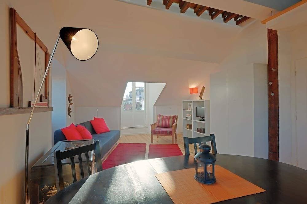 Foto 9 von 20: Alfama, charming attic Terrace with river view - Lisboa vida boa 1