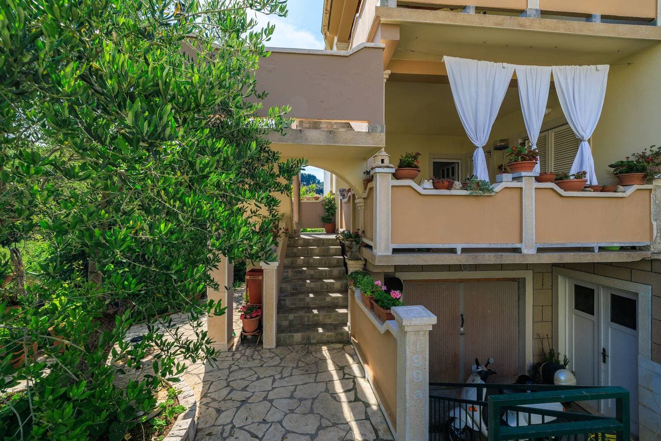 Apartments Tatjana 1