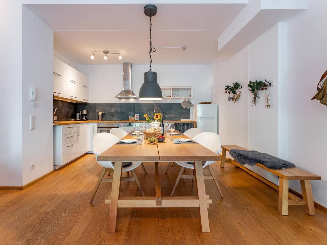 Schöne helle und geräumige Wohnung mit Sauna 1