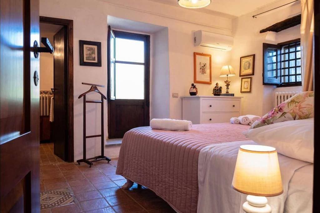 Foto 4 von 89: Privatpool der Villa Cefalù