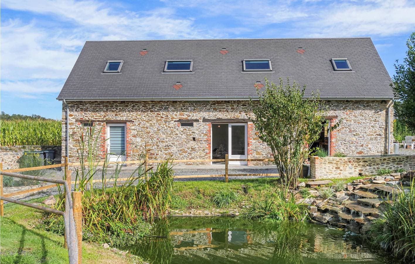 Parkside Retreat: 2 km von Cavigny und 900 m von La Vire entfernt 1