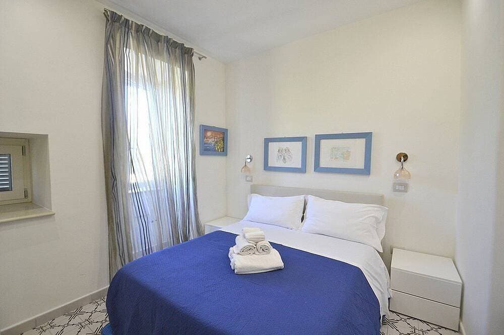 Foto 2 von 24: Villa Elicona C: A welcoming apartment situated in a central location, at a short distance from the Cathedral of Ravello, with Free Wi-Fi.