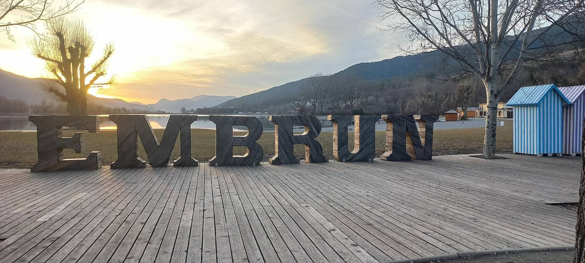 Foto 8 von 16: „Aux Aurores“ – Charmante Wohnung mit Balkon und Bergblick