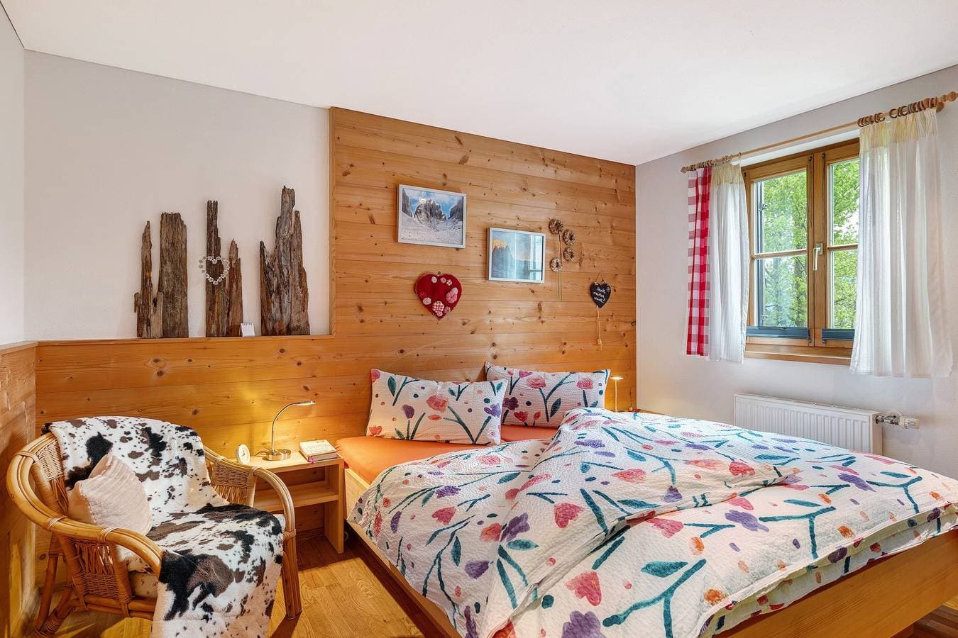 Foto 11 von 25: Ferienwohnung 'Verdandi' mit Bergblick, privater Terrasse und Wi-Fi