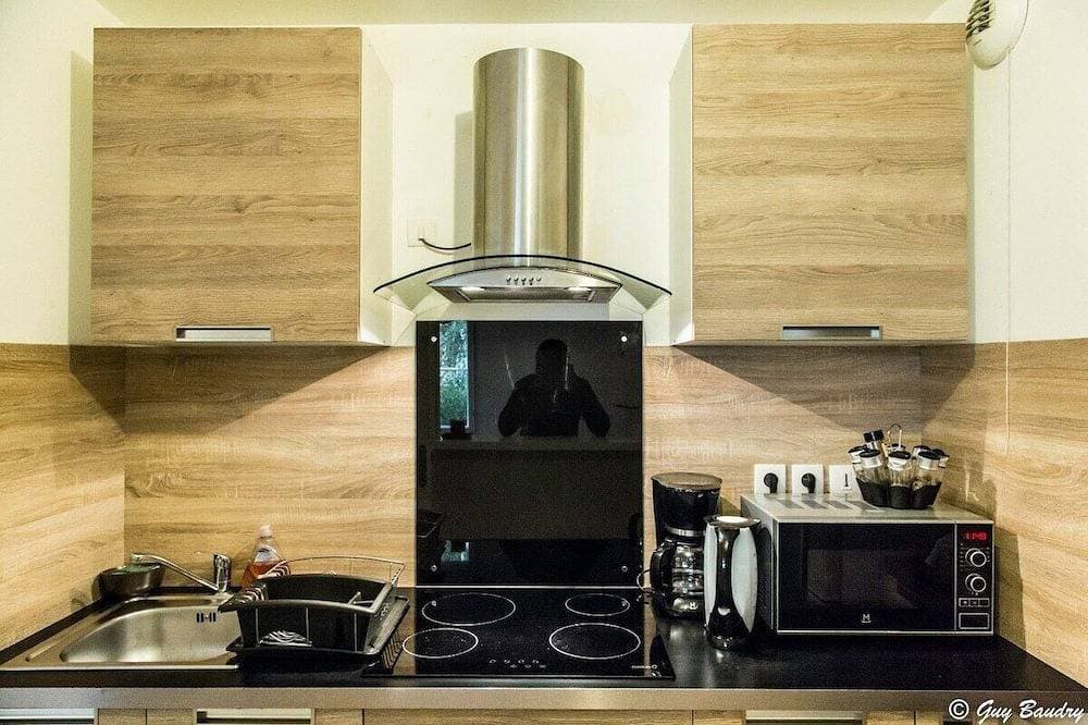 Foto 5 von 12: Schickes Apartment mit Bar in Paris