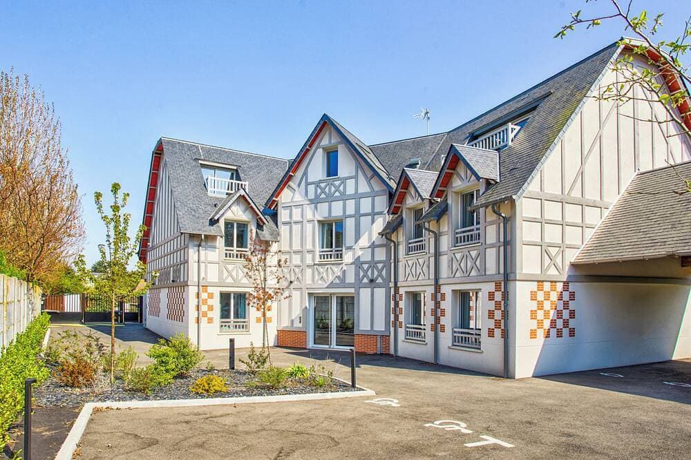 Studio 21- Appt 5- L'Amour et les Forêts -Tourgéville a few steps from the beach 1