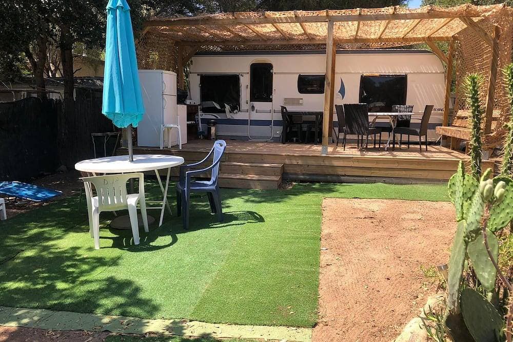 Charming fully-equipped caravan in Porto Vecchio by the sea 1