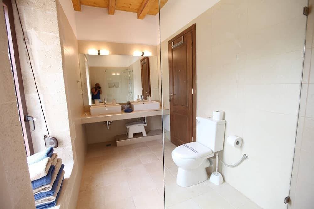 Foto 6 von 30: Villa Minea, großzügige 4 Sz- Villa mit großem beheizbarem Pool, zu Fuß ins Dorf