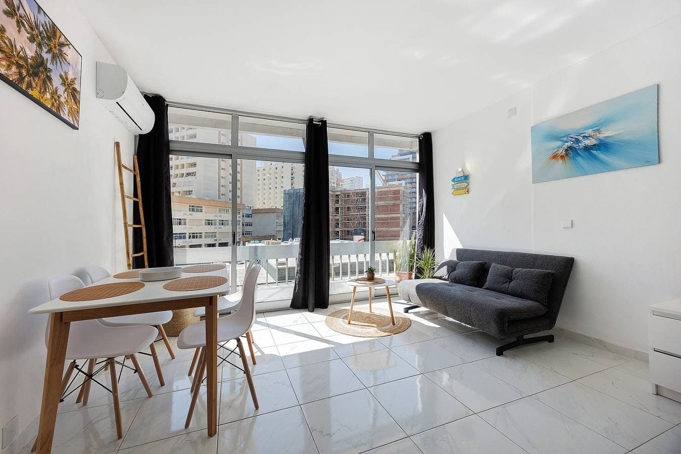 Ocean Studio- Pet Friendly 1