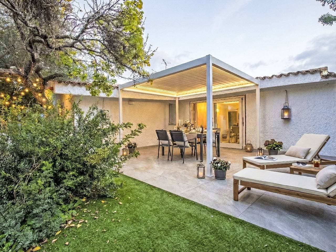 Modernes, gemütliches Zweifamilienhaus Nanni 1
