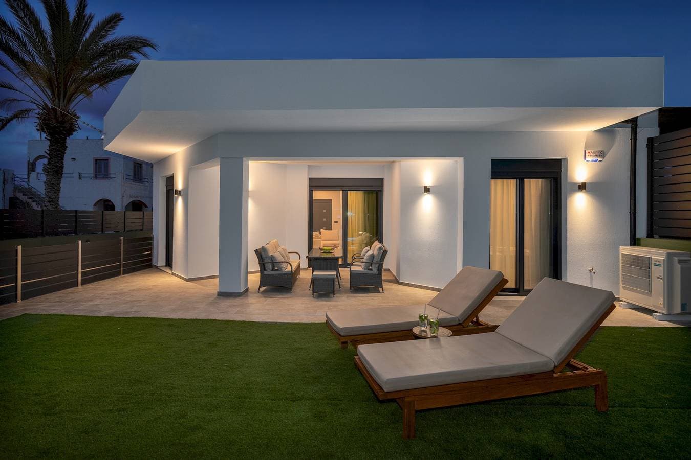 Foto 7 von 39: Ferienhaus für 4 Personen mit Terrasse