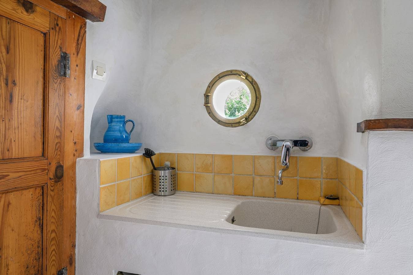 Foto 5 von 28: Maison Bleue 26170 Mollans-sur-Ouvèze – Authentisches Dorfhaus am Fluss