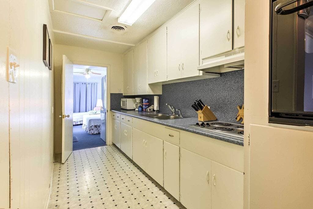 Foto 13 von 27: Lavish Galveston Apartment - 6 Blocks zum Strand!