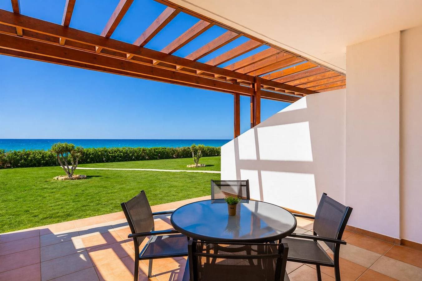 Foto 3 von 23: Villa für 4 Personen mit Balkon
