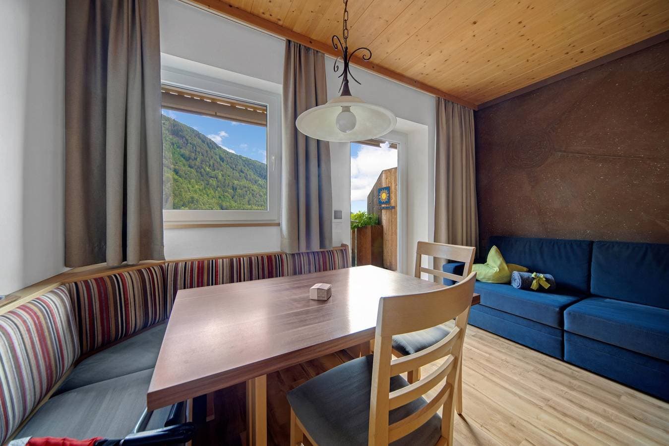 Foto 10 von 37: Gemütliche Ferienwohnung "Sonnleiten der kleinen Bären 8" mit Bergblick, WLAN, Garten