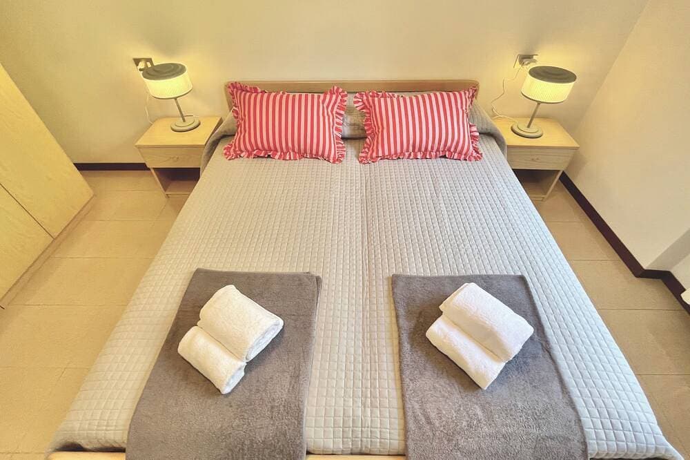 Foto 3 von 30: D1Mora Oleandro apartment with terrace Lake View in central area in Tignale