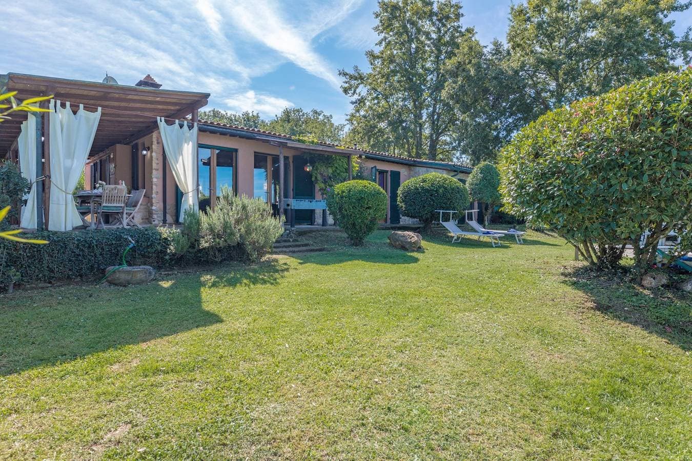 Foto 4 von 26: Villa für 6 Personen mit Terrasse