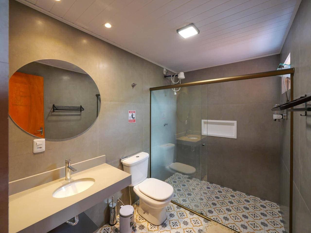Foto 10 von 15: Triple Room with Private Bathroom