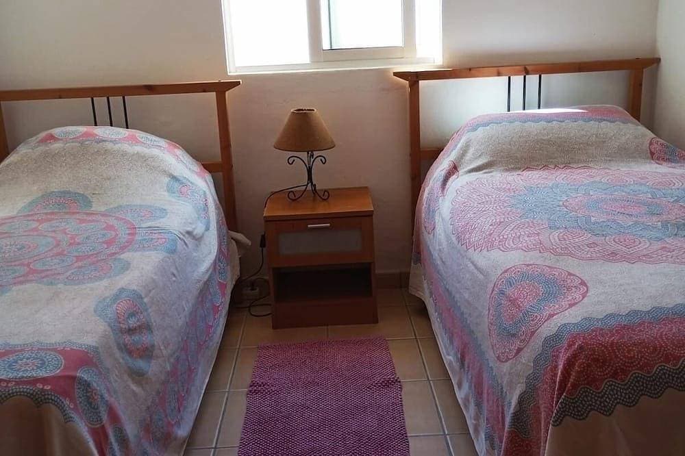 Foto 4 von 25: Villa mit privatem Whirlpool und Meerblick