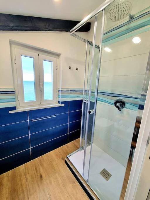 Foto 12 von 20: Two-Bedroom Apartment with Sea View